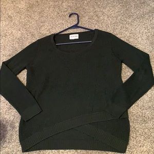 *Stitch Fix* O+O Sanilla Cross Hem Sweater